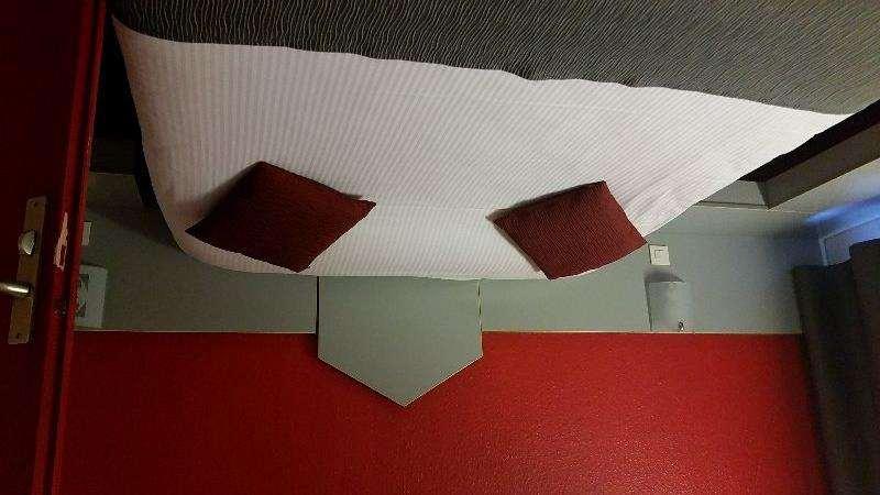 Brit Hotel Sarreguemines Room photo